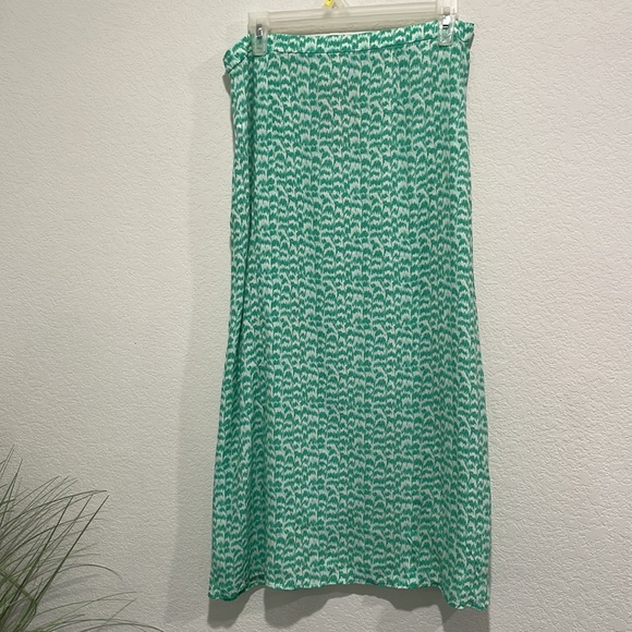 H&M viscose skirt open slit green mint and white - Picture 4 of 8